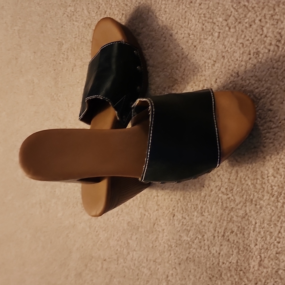 Maurices shoes size 8